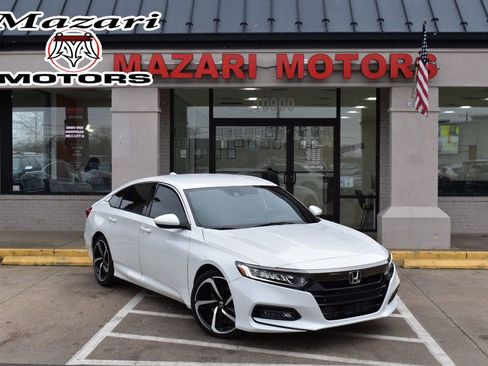 Used 2018 Honda Accord Sport image 1