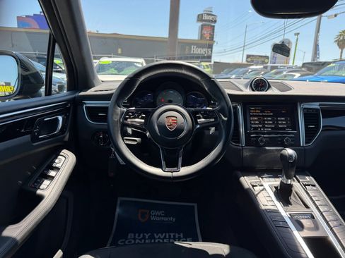 Used 2016 Porsche Macan S AWD/4WD image 20