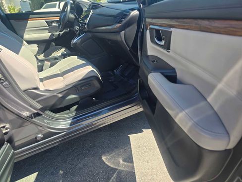 Used 2017 Honda CR-V EX-L image 10