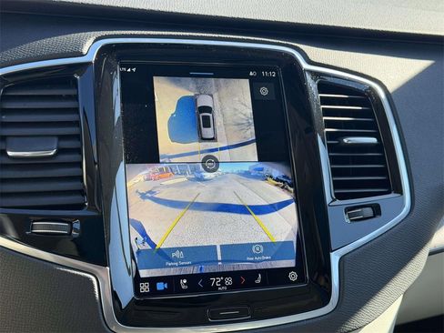 Used 2024 Volvo XC90 B5 Plus image 4