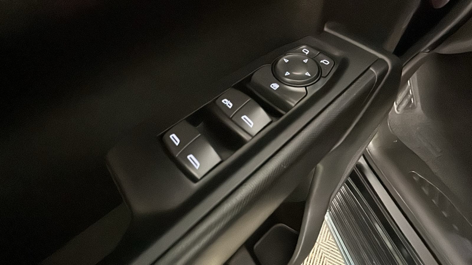 Used 2021 Chevrolet Silverado 1500 Custom w/ LPO, Dark Essentials Package AWD/4WD image 13