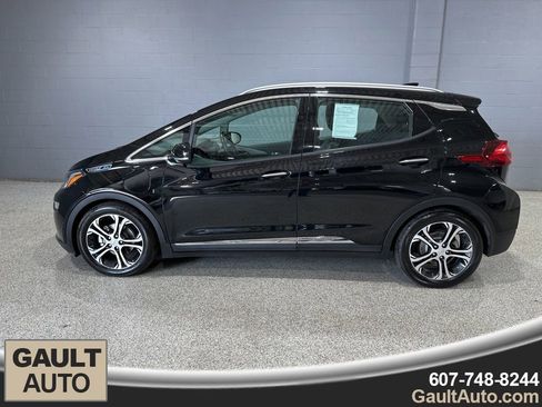 Used 2019 Chevrolet Bolt Premier w/ Infotainment Package image 5