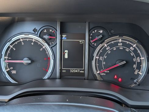 Used 2024 Toyota 4Runner TRD Pro AWD/4WD image 19
