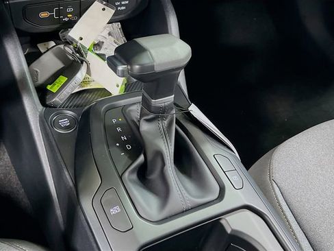New 2025 Kia K4 LX image 16