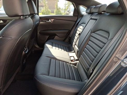 Used 2024 Kia Forte GT-Line w/ GT-Line Premium Package image 10