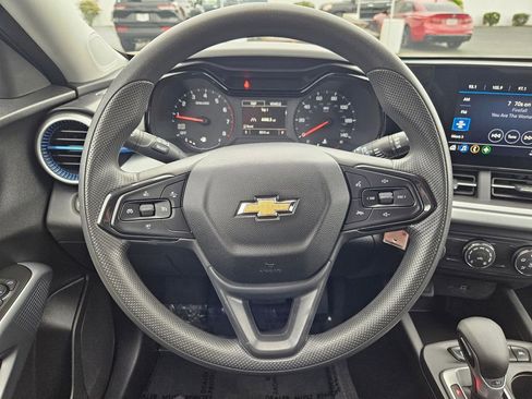 Certified 2024 Chevrolet Trax LS FWD image 14