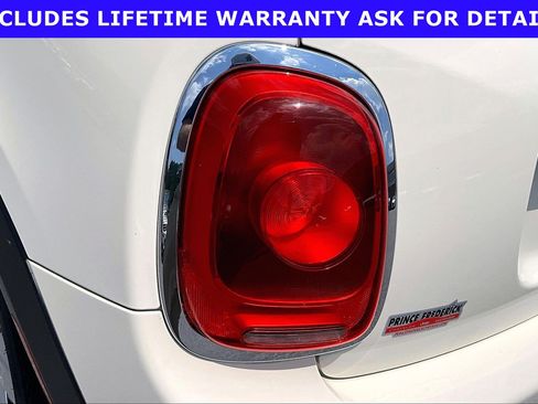 Used 2017 MINI Cooper 4-Door Hardtop FWD image 24