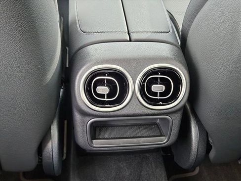 Certified 2026 Mercedes-Benz GLC 300 image 18