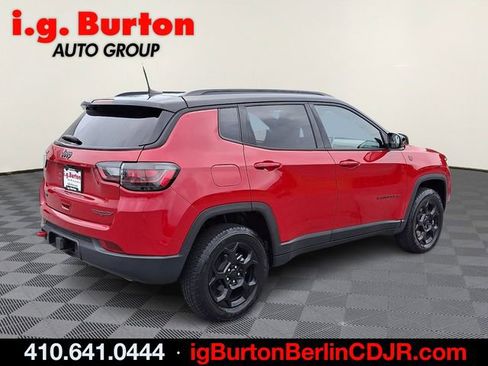 Used 2024 Jeep Compass Trailhawk w/ Trailhawk Elite Group AWD/4WD image 6