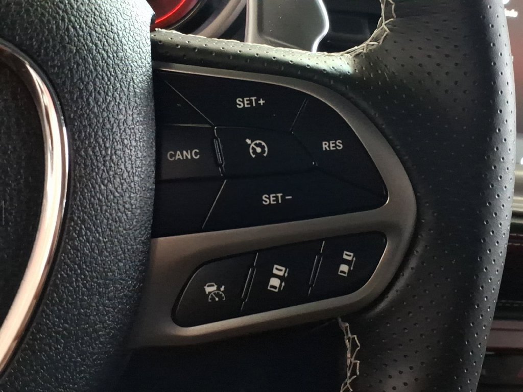 Used 2023 Dodge Challenger SRT Hellcat RWD image 9