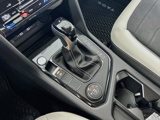 New 2027 Volkswagen Taos SE AWD/4WD image 16