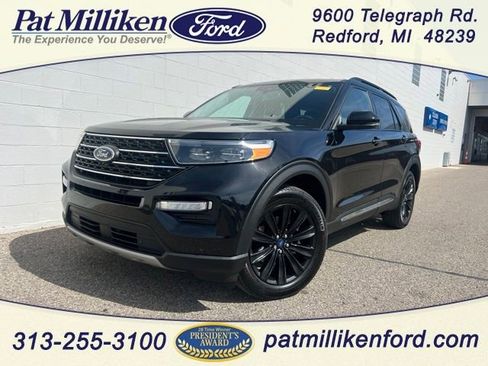 Certified 2023 Ford Explorer XLT w/ Equipment Group 202A AWD/4WD image 1