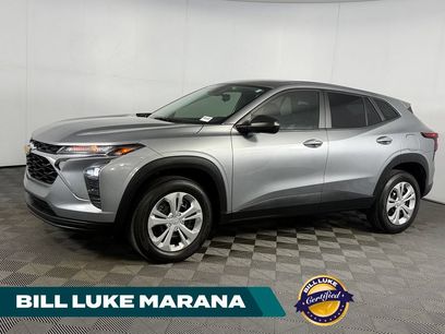 Used 2024 Chevrolet Trax LS w/ Driver Confidence Package