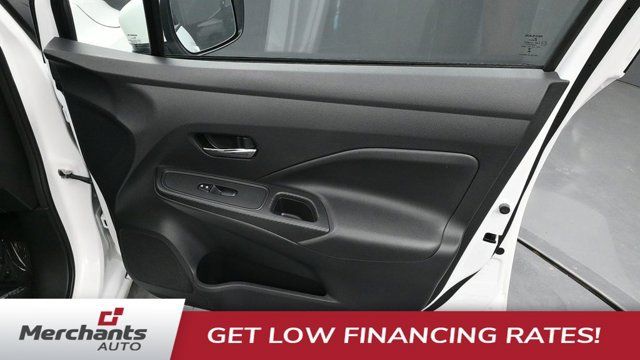 Used 2025 Nissan Versa SV FWD image 10