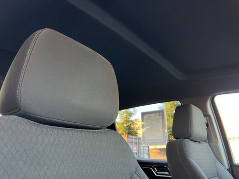 Used 2025 Chevrolet Silverado 1500 LT image 25