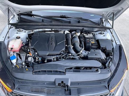 Used 2023 Kia K5 GT image 10