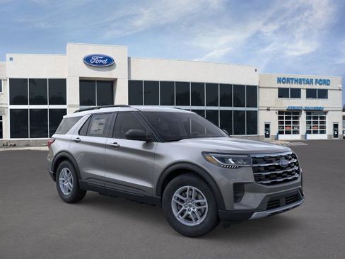 New 2026 Ford Explorer Active image 7