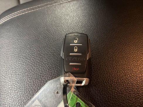 Used 2021 RAM 1500 Big Horn image 33