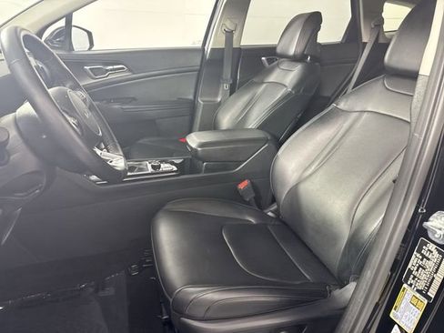 Used 2023 Kia Sportage EX AWD/4WD image 4