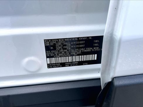 Used 2025 Toyota RAV4 XLE AWD/4WD image 36