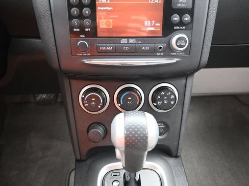 Used 2011 Nissan Rogue SV FWD image 17