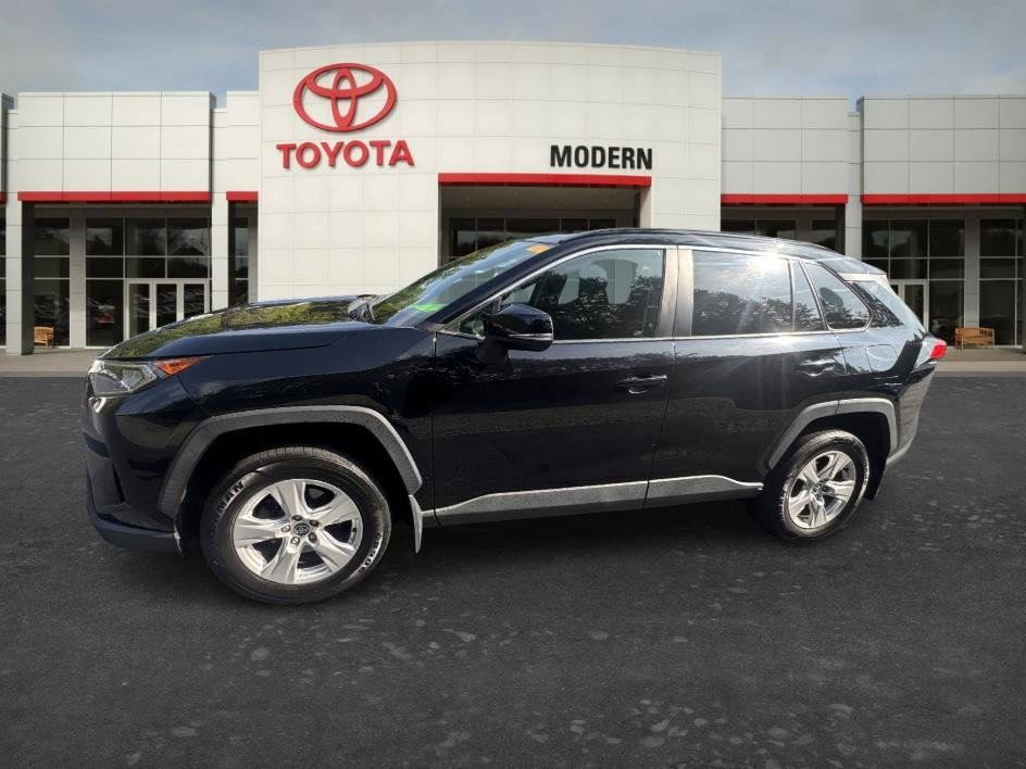 Used 2020 Toyota RAV4 XLE w/ Convenience Package AWD/4WD image 21