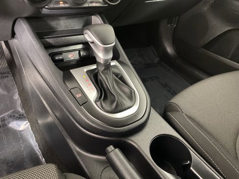 Used 2024 Kia Forte LXS w/ LXS Technology Package image 28