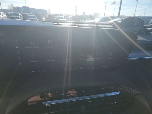 Certified 2025 Buick Enclave Sport Touring w/ Power Package image 26