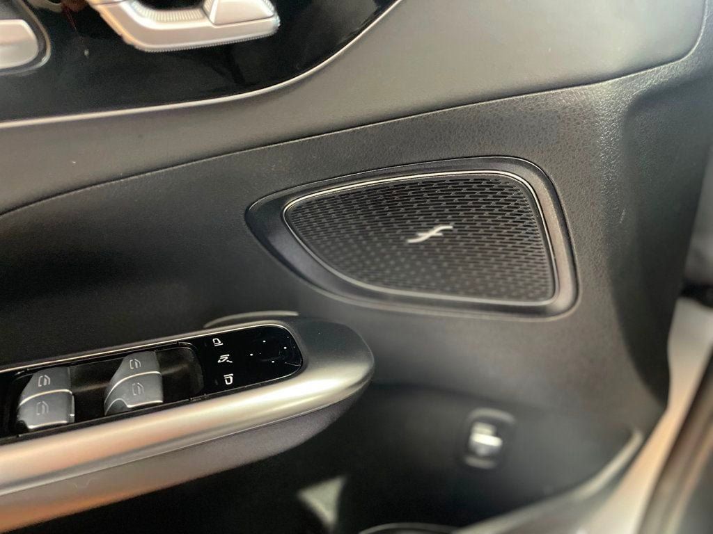Used 2025 Mercedes-Benz C 43 AMG 4MATIC Sedan image 34