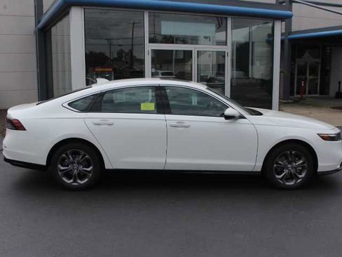 New 2025 Honda Accord EX-L image 10