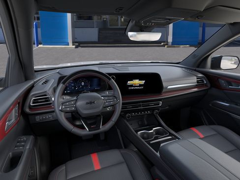 Certified 2026 Chevrolet Traverse RS w/ LPO, Floor Liner Package AWD/4WD image 53
