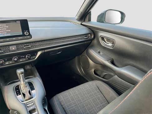 Used 2025 Honda HR-V Sport image 23