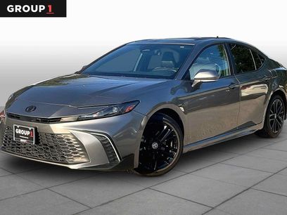 Used 2025 Toyota Camry SE w/ Convenience Package