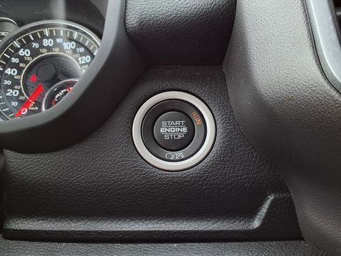 Used 2024 RAM 2500 Big Horn w/ Sport Appearance Package image 24