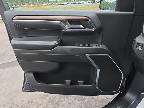 Used 2023 Chevrolet Silverado 1500 RST image 32