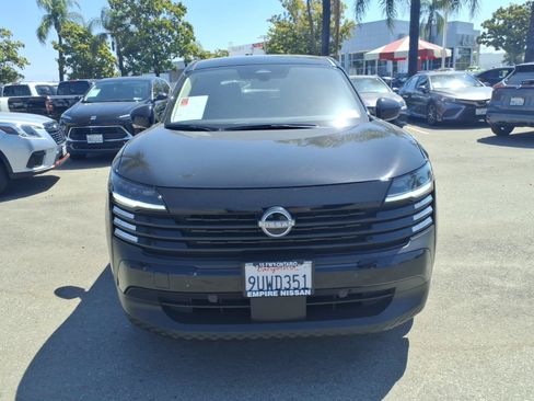 Certified 2025 Nissan Kicks SV FWD image 3