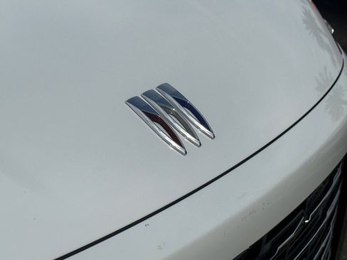 Used 2025 Buick Enclave Preferred image 33