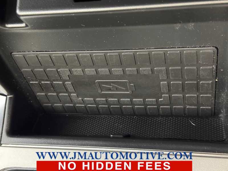 Used 2021 Ford Explorer Limited w/ Equipment Group 301A AWD/4WD image 44