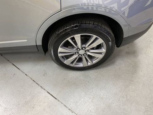 Used 2025 Cadillac XT5 Premium Luxury AWD/4WD image 12