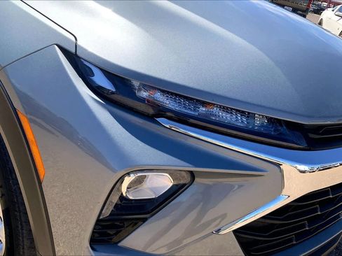 Used 2024 Chevrolet TrailBlazer LS image 36