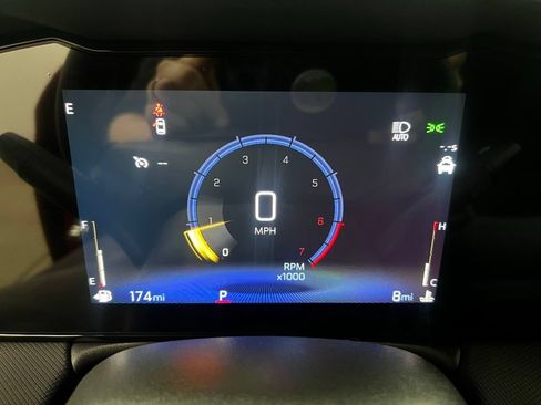 New 2026 Chevrolet TrailBlazer LT w/ LT Cold Weather Package FWD image 15