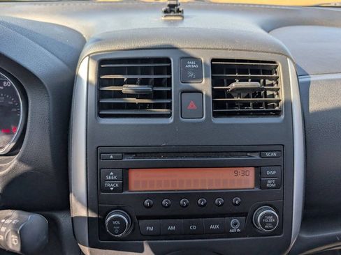 Used 2014 Nissan Versa Note S FWD image 21
