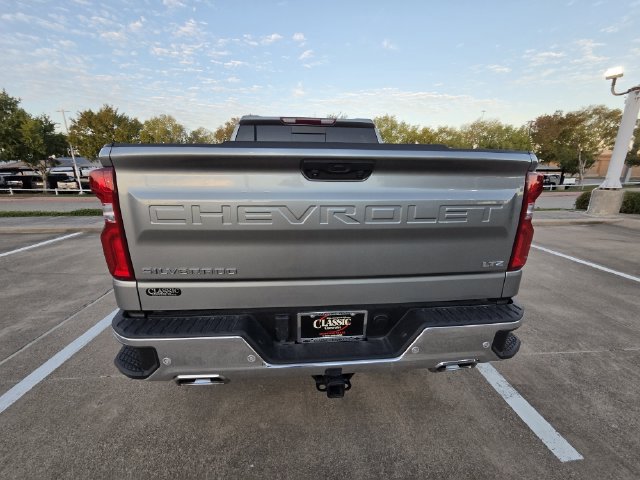 Used 2025 Chevrolet Silverado 1500 LTZ AWD/4WD image 5