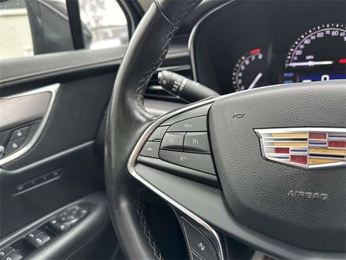 Used 2018 Cadillac XT5 Luxury w/ Driver Awareness Package image 40