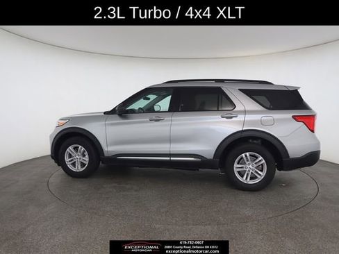 Used 2024 Ford Explorer XLT w/ Equipment Group 202A AWD/4WD image 8