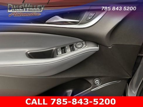 Used 2021 Buick Enclave Essence image 16