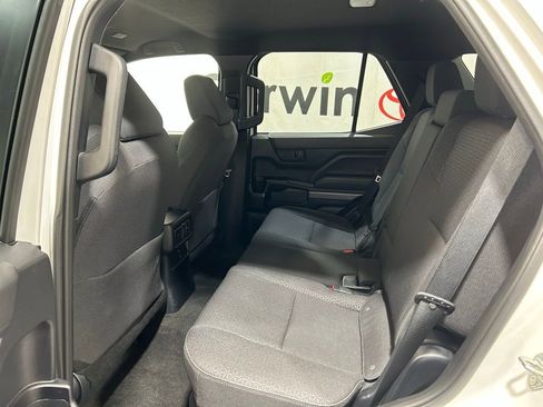 Used 2025 Toyota 4Runner SR5 image 21