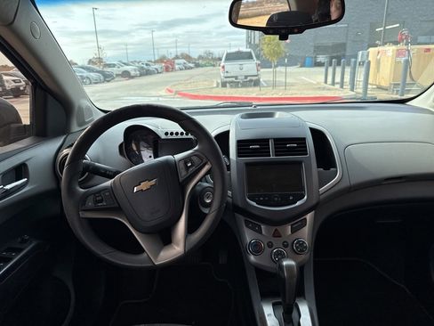 Used 2013 Chevrolet Sonic LT image 12