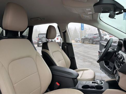 Used 2022 Ford Escape SEL AWD/4WD image 17