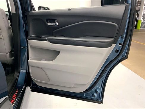 Used 2022 Honda Pilot EX-L image 12